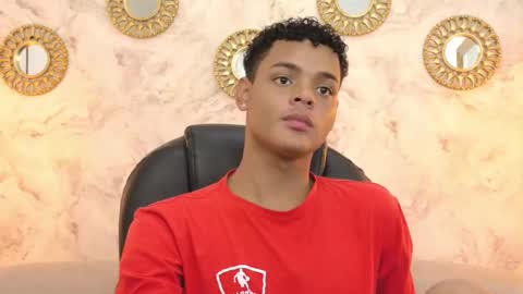 valentino_thompson online show from 12, 9, 2025
