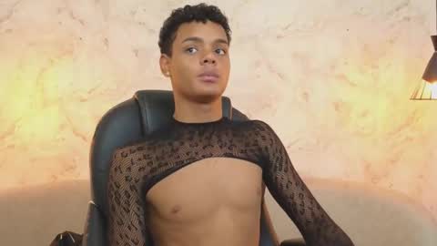 valentino_thompson online show from 20, 9, 2025