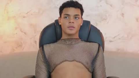 valentino_thompson online show from 24, 9, 2025