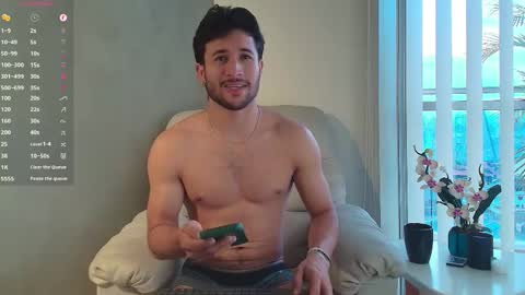 Snapshot of valentinoford chatting on 26, 2, 2025 Valentino online show from 26, 2, 2025