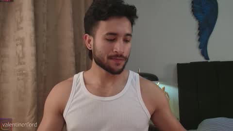 Snapshot of valentinoford chatting on 12, 11, 2025 Valentino online show from 12, 11, 2025