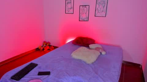 Snapshot of valeri_10 chatting on 3, 10, 2025 valeri_10 online show from 3, 10, 2025