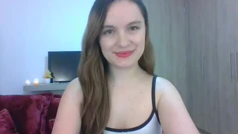 valeriafrannco online show from 5, 1, 2025