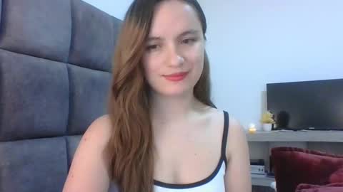 valeriafrannco online show from 6, 1, 2025