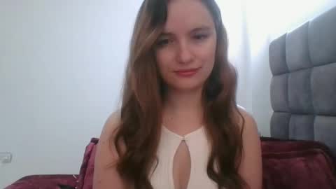 valeriafrannco online show from 8, 1, 2025