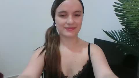 valeriafrannco online show from 13, 1, 2025