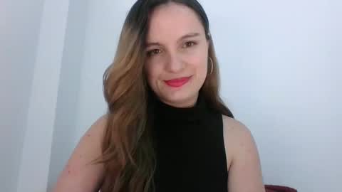 valeriafrannco online show from 25, 1, 2025