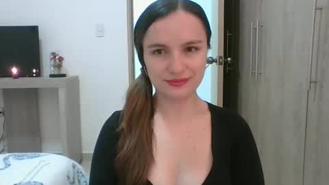 valeriafrannco online show from 30, 1, 2025