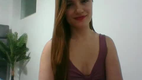 valeriafrannco online show from 10, 2, 2025