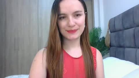 valeriafrannco online show from 15, 2, 2025