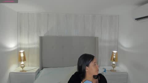 Snapshot of valeriah_ chatting on 23, 1, 2025 Valeria online show from 23, 1, 2025