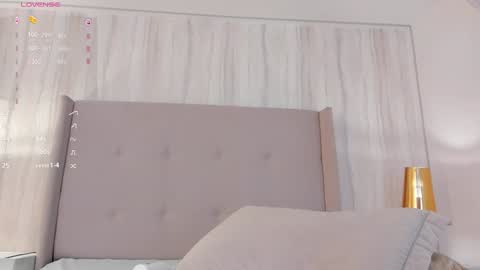 Snapshot of valeriah_ chatting on 23, 1, 2025 Valeria online show from 23, 1, 2025