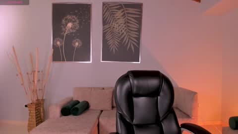 Valeria online show from 14, 12, 2025