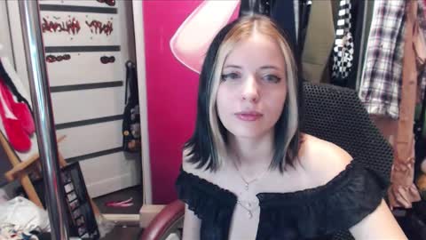 ValeriaXKiss online show from 9, 1, 2025