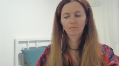 Snapshot of valerie_rose777 chatting on 17, 10, 2025 valerie_rose777 online show from 17, 10, 2025