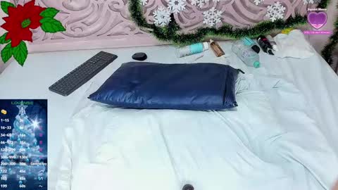 Snapshot of valeriee_lya chatting on 18, 12, 2024 Valerie online show from 18, 12, 2024