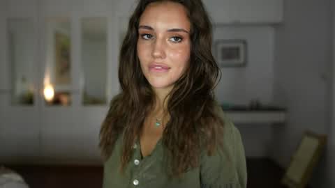 Snapshot of valerieh chatting on 21, 10, 2025 Valerie online show from 21, 10, 2025