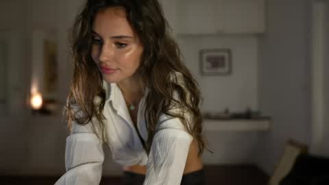 Snapshot of valerieh chatting on 13, 11, 2025 Valerie online show from 13, 11, 2025