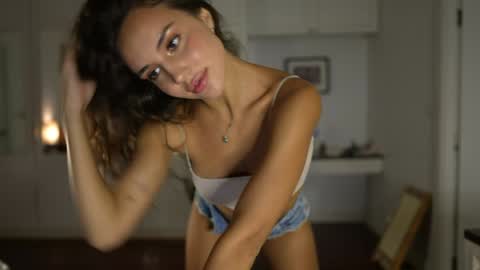 Snapshot of valerieh chatting on 14, 11, 2025 Valerie online show from 14, 11, 2025