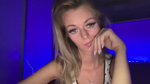 Snapshot of valerieluvsugar chatting on 3, 3, 2025 Valerie online show from 3, 3, 2025