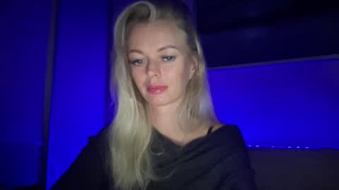 Snapshot of valerieluvsugar chatting on 9, 10, 2025 Valerie online show from 9, 10, 2025