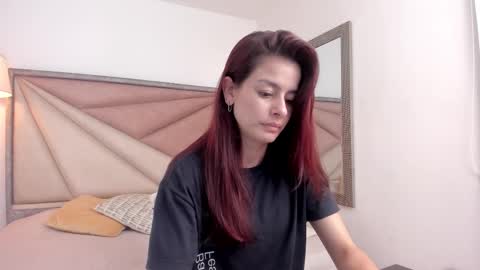 valeriemattson_ online show from 10, 11, 2025