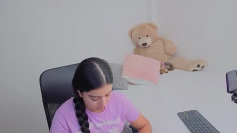 Snapshot of valerihouse chatting on 7, 1, 2026 Juli C online show from 7, 1, 2026