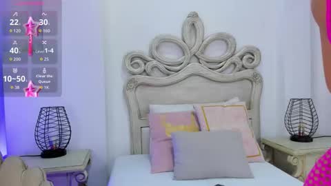   online show from 14, 10, 2025