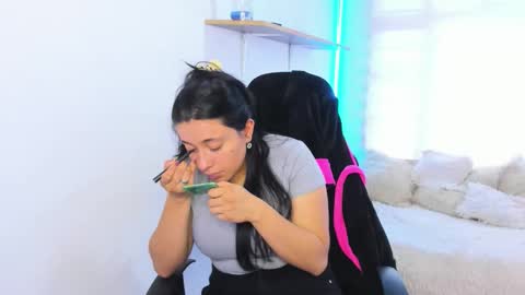 Snapshot of valery_bonnet1 chatting on 19, 11, 2025 valery_bonnet1 online show from 19, 11, 2025