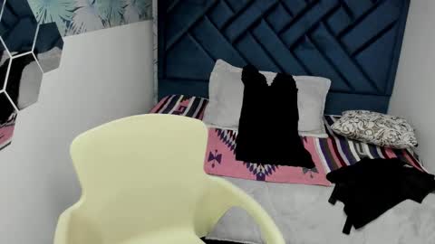 VALERY MORE online show from 25, 10, 2025