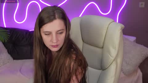 Snapshot of valerymurr chatting on 12, 10, 2025 V A L E R Y M U R online show from 12, 10, 2025