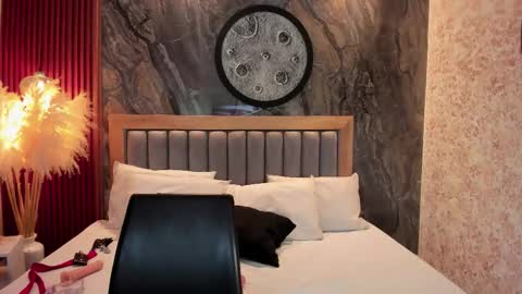 Snapshot of valeryshadey chatting on 13, 12, 2025 Valerie Shadey online show from 13, 12, 2025