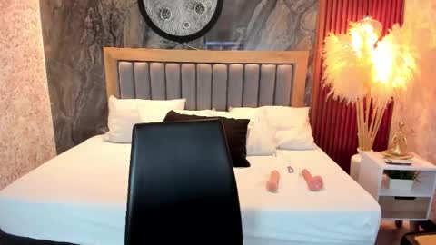 Snapshot of valeryshadey chatting on 15, 12, 2025 Valerie Shadey online show from 15, 12, 2025