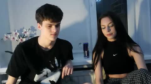 Snapshot of valesios chatting on 4, 12, 2025 valesios online show from 4, 12, 2025