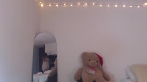 VALIENTE  online show from 3, 3, 2026