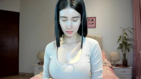 Macarena online show from 18, 9, 2025