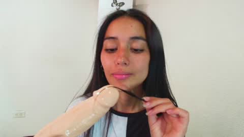 Snapshot of vallery_evanss chatting on 11, 12, 2024 Taty independent account online show from 11, 12, 2024