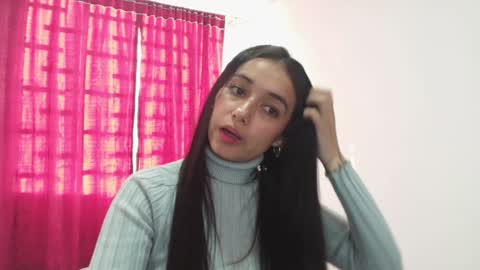 Snapshot of vallery_evanss chatting on 31, 12, 2024 Taty independent account online show from 31, 12, 2024