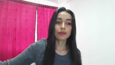 Snapshot of vallery_evanss chatting on 3, 1, 2025 Taty independent account online show from 3, 1, 2025