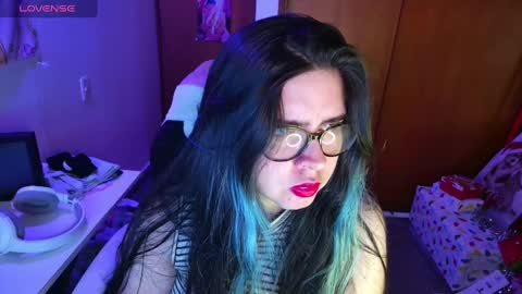 Im Violet online show from 11, 12, 2024