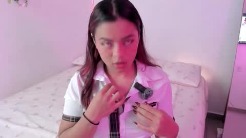 Snapshot of valy_shyness chatting on 21, 11, 2025 valy_shyness online show from 21, 11, 2025