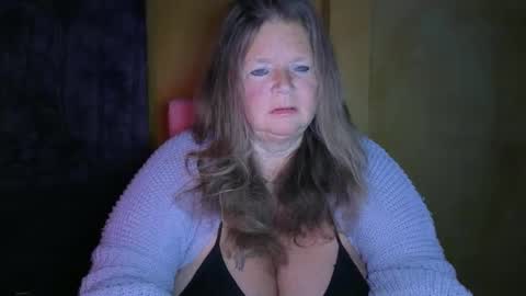 vampwoman online show from 9, 1, 2026