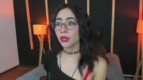 Snapshot of vampy_dolll chatting on 3, 1, 2025 vampy_dolll online show from 3, 1, 2025