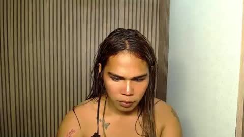 vampy_ebony_laxine online show from 5, 1, 2025