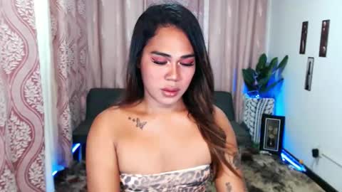 vampy_ebony_laxine online show from 14, 9, 2025