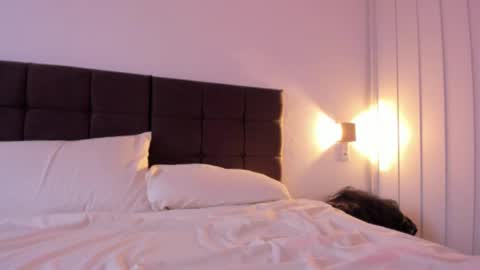 Snapshot of vandalovee chatting on 4, 11, 2025 Babi Alu online show from 4, 11, 2025