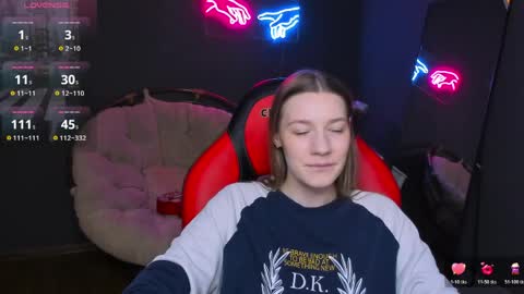 Snapshot of vanessa__lui chatting on 3, 4, 2026 Vanessa online show from 3, 4, 2026