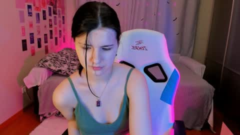 Vanessa online show from 8, 1, 2025