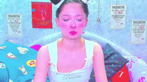 Snapshot of vanessa_florence chatting on 14, 2, 2025 RUSSIAN BARBIE BABE online show from 14, 2, 2025