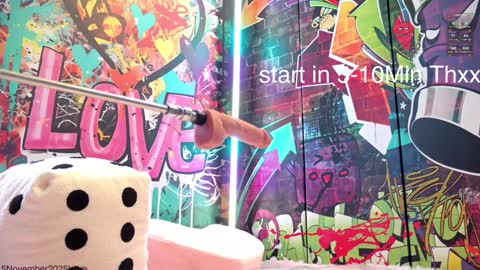 Snapshot of vanessa_love chatting on 15, 11, 2025 Vanessa online show from 15, 11, 2025